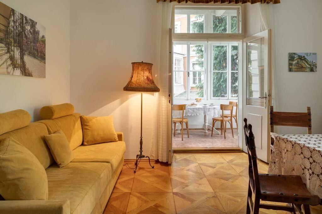 Apartment Anna เมราโน ภายนอก รูปภาพ